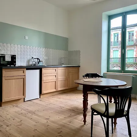 アパート Baraduc シャテルギュイヨン